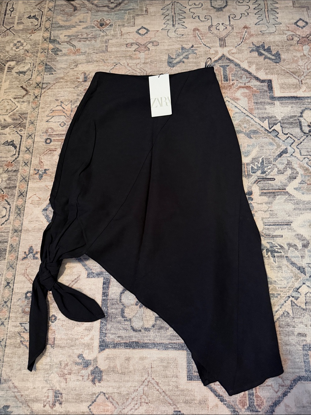 Zara women’s Black Asymmetrical Tie-Side Skirt NWT size small